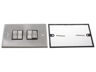 DECO VPSC414BK 10AX INGOT 4 GANG 2 WAY PLATE SWITCH BLACK SATIN CHROME